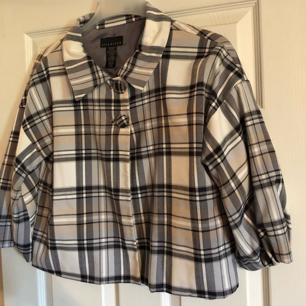 Attention cropped jacket